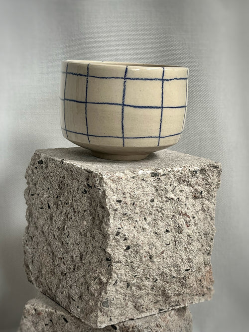 Becher Blau Kariert